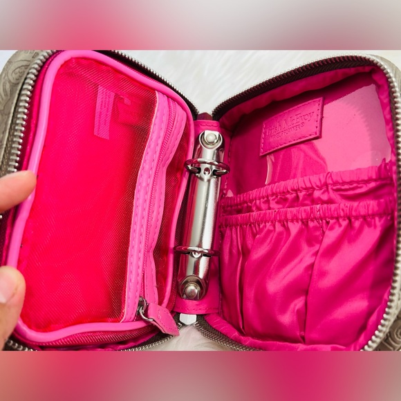 Trish McEvoy Makeup Planner(Empty) - Picture 3 of 4